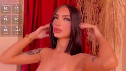 Snapshot of peytonreeds chatting on 11-22-25, 02:21 Pet Rees online show from 11-22-25, 02:21