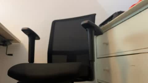 Dilf online show from 06-19-26, 05:50