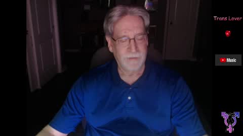 Snapshot of pghk2000 chatting on 05-10-26, 04:28 George online show from 05-10-26, 04:28