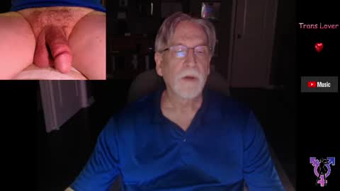 Snapshot of pghk2000 chatting on 06-08-26, 05:08 George online show from 06-08-26, 05:08