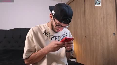 phantom_bigger1 online show from 01-08-25, 11:43