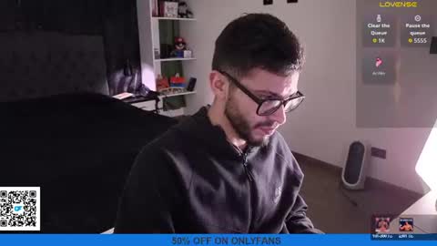 phantom_bigger1 online show from 06-11-26, 02:53