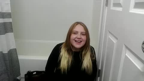 PhatAssBlond online show from 12-21-24, 01:15