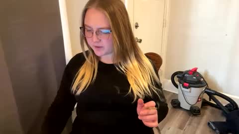 PhatAssBlond online show from 01-21-25, 08:21