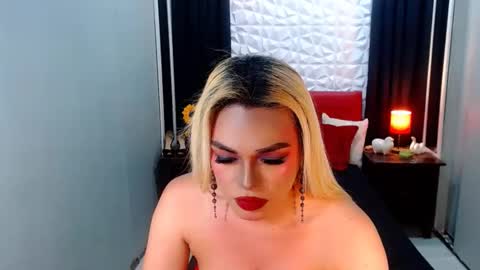 Snapshot of phenominalduodiva chatting on 09-28-25, 04:23 cervena online show from 09-28-25, 04:23