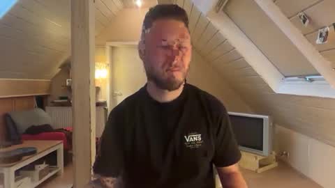 Ben 1995 online show from 02-28-26, 08:48