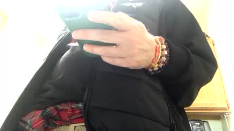 Phil online show from 10-05-25, 02:48