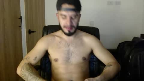 Snapshot of philipdj1 chatting on 04-14-26, 05:35 philipdj1 online show from 04-14-26, 05:35