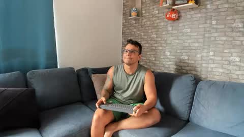 Philipe online show from 10-27-25, 08:57