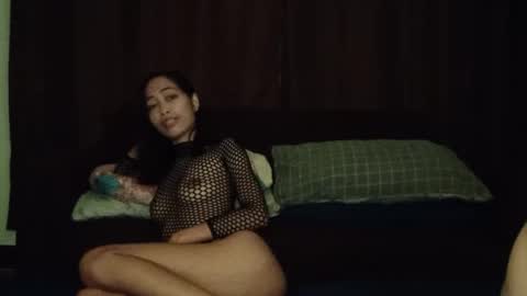 Online at weekends Friday to Sunday online show from 11-27-25, 08:00