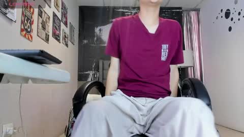 PHILLIP online show from 04-26-26, 06:16