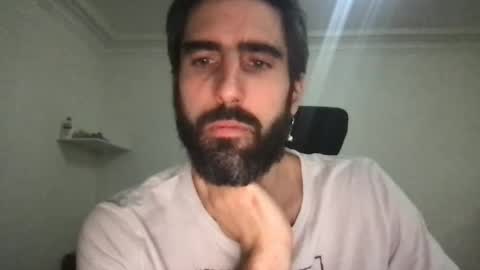 Snapshot of philllaroche chatting on 02-22-25, 02:06 Phill online show from 02-22-25, 02:06