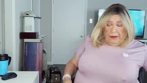 Geri online show from 04-05-26, 03:53