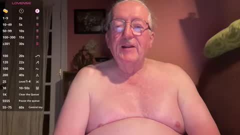 Snapshot of phrodeaux chatting on 03-07-26, 05:37 Phrodeaux online show from 03-07-26, 05:37