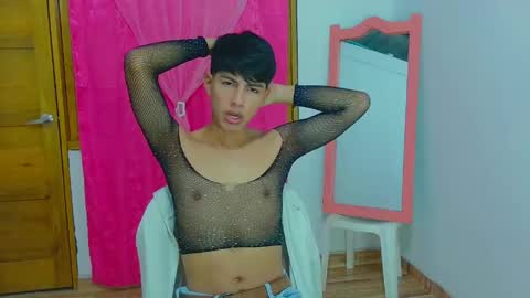 phuwin online show from 05-11-26, 03:56
