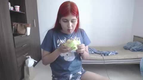 izzy online show from 03-21-26, 07:06