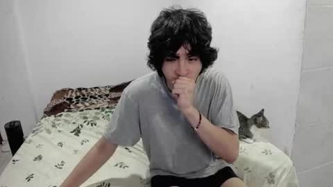 picaszomilos350 online show from 11-16-25, 11:05