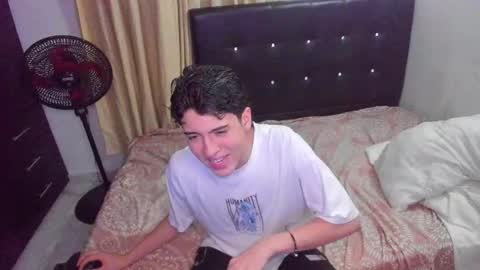 picaszomilos350 online show from 02-12-26, 05:13