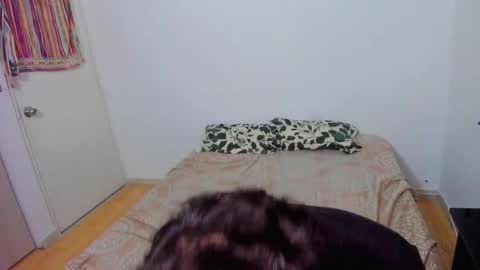 picaszomilos350 online show from 03-25-26, 08:09