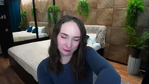 Emelie online show from 02-02-26, 04:11