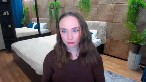Emelie online show from 02-04-26, 10:32