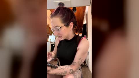 piecesxx online show from 05-17-26, 10:17