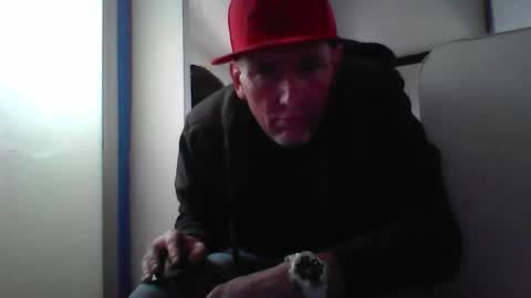 pierce702420 online show from 04-19-26, 04:06