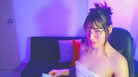 GAMER COUPLE online show from 02-17-26, 02:08