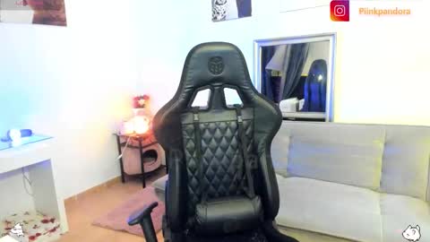 PiinkPandora online show from 02-10-26, 09:41