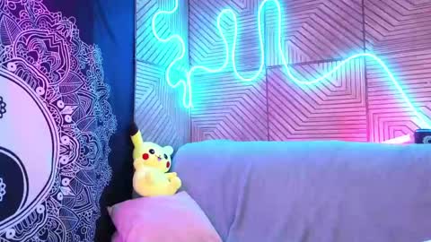 Sonya online show from 04-24-26, 10:23