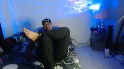 pikoro_gomez online show from 12-21-24, 08:07