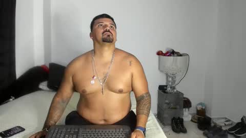 Snapshot of pikoro_gomez chatting on 05-07-26, 01:22 pikoro_gomez online show from 05-07-26, 01:22
