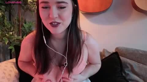 PilloGoddess online show from 03-18-26, 06:16
