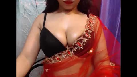 Snapshot of pilowprincess chatting on 05-02-26, 07:08 Sayra online show from 05-02-26, 07:08