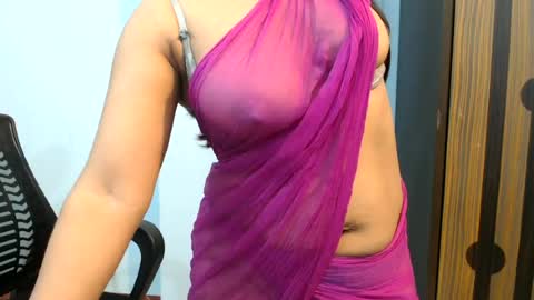 Sayra online show from 06-18-26, 07:40
