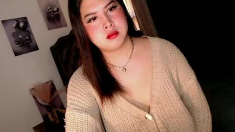 Ivy Morningstar online show from 06-18-26, 01:17