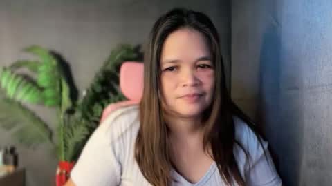 Snapshot of pinay_tisay chatting on 04-11-26, 03:22 tisay online show from 04-11-26, 03:22
