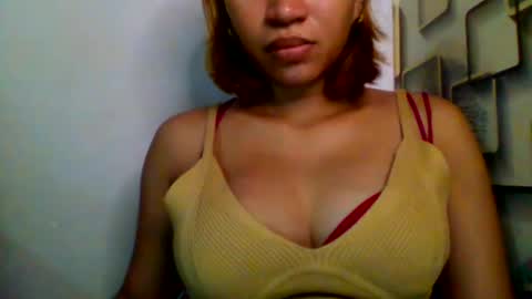 Snapshot of pinaybeauty_25 chatting on 09-16-25, 06:03 im jane online show from 09-16-25, 06:03