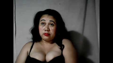 Snapshot of pinaymama12345 chatting on 02-10-25, 12:18 pinaymama12345 online show from 02-10-25, 12:18