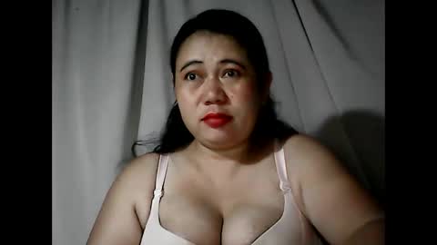 pinaymama12345 online show from 11-22-25, 10:53