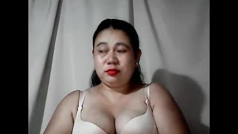 Snapshot of pinaymama12345 chatting on 04-10-26, 10:14 pinaymama12345 online show from 04-10-26, 10:14