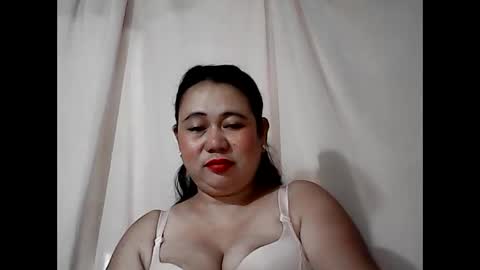 Snapshot of pinaymama12345 chatting on 04-13-26, 11:21 pinaymama12345 online show from 04-13-26, 11:21