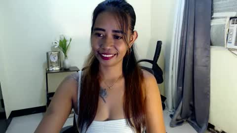 pinaymorena_renelda online show from 10-25-25, 02:30