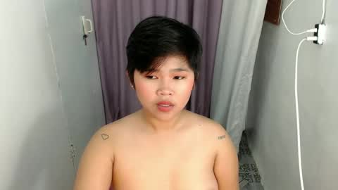 Snapshot of pinayprincesslyn chatting on 02-15-25, 11:50 Lyn the Lesbian online show from 02-15-25, 11:50