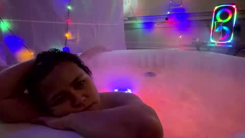 Snapshot of pinayrican2 chatting on 12-18-25, 04:29 pinayrican2 online show from 12-18-25, 04:29