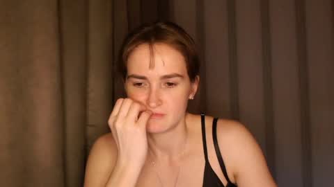 Snapshot of pineapple__mood chatting on 04-29-26, 07:20 online show from 04-29-26, 07:20