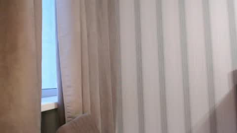 Snapshot of pineapple__mood chatting on 05-03-26, 04:24 online show from 05-03-26, 04:24