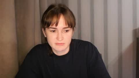 Snapshot of pineapple__mood chatting on 06-09-26, 04:40 online show from 06-09-26, 04:40