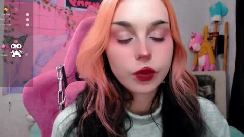 Nancy online show from 04-25-26, 08:39