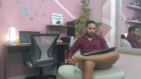 pineappleflipped online show from 07-28-26, 02:18